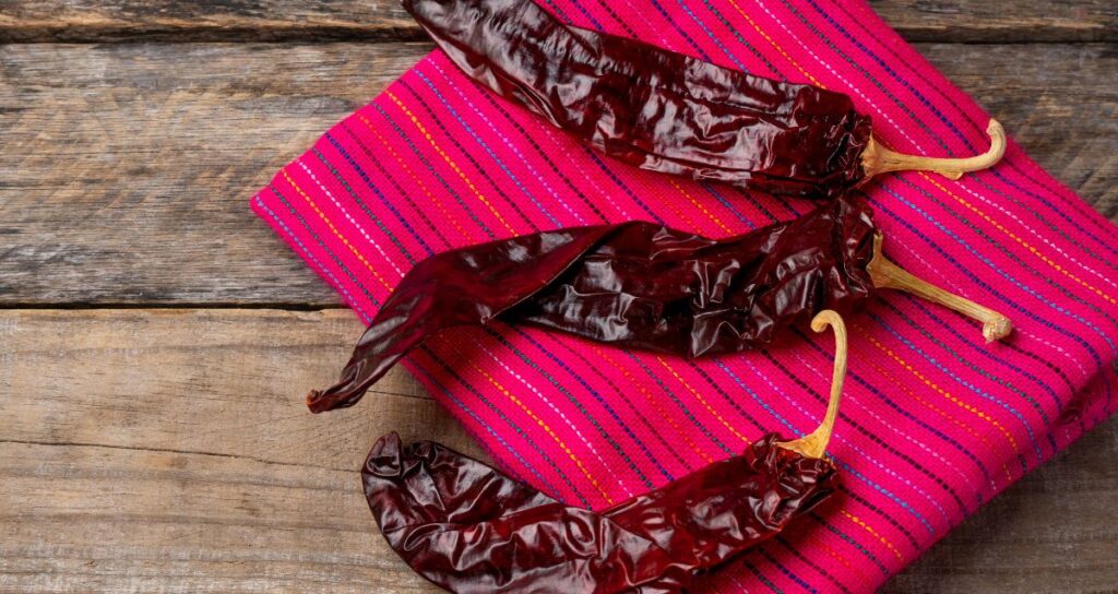 Uses for guajillo peppers