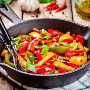 Fried peppers with garlic recipe