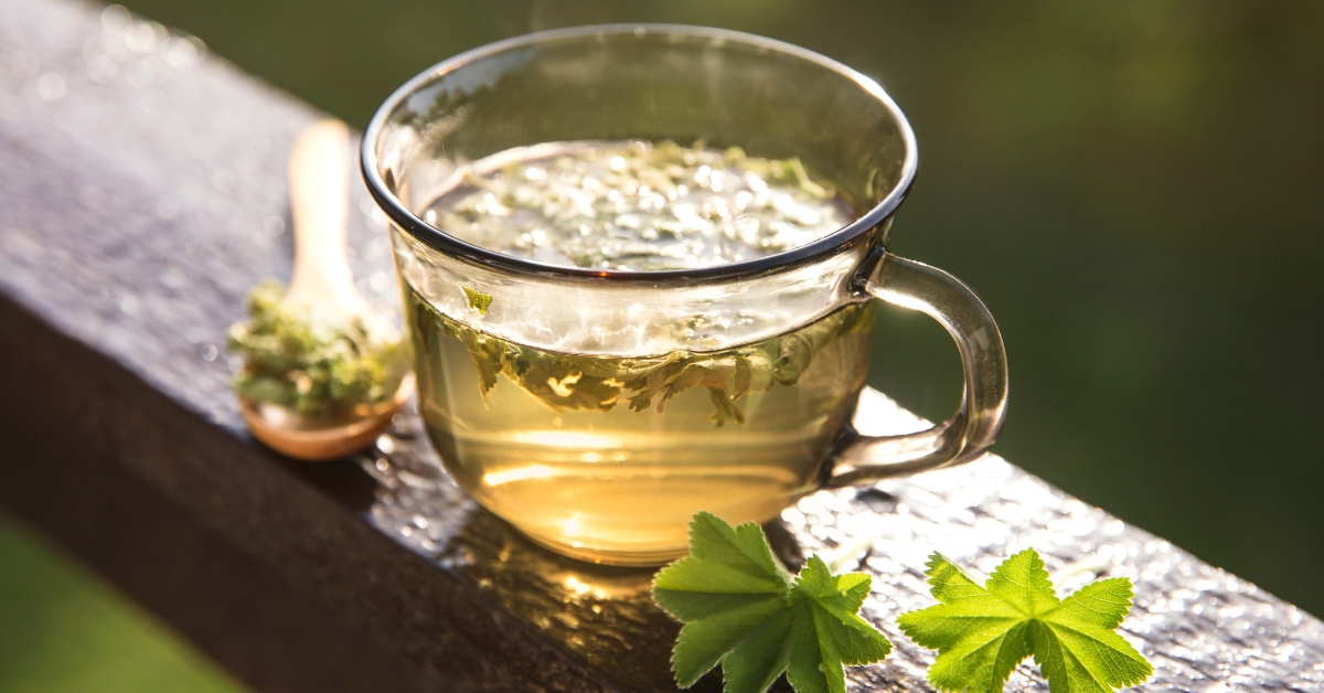 Herbal tea to ease menstrual pain