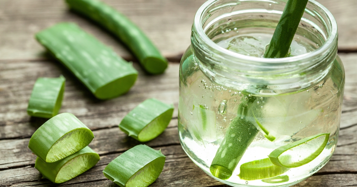 Aloe vera gel for hemorrhoid