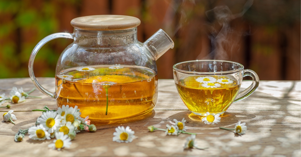 Herbal tea with chamomile for thyroid health